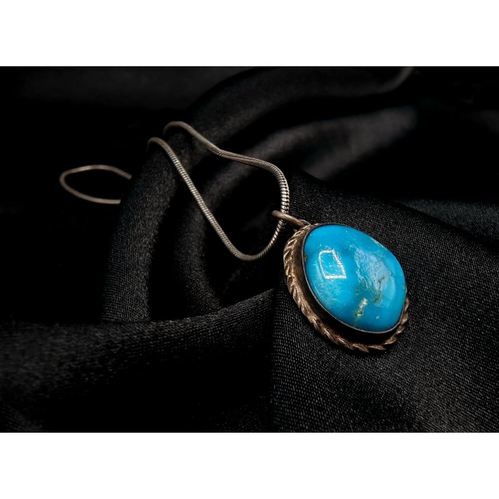 Vintage Genuine Turquoise Pendant Necklace 925 Sterling Silver Snake Chain